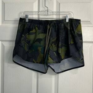 Old Navy Active Shorts camouflage L